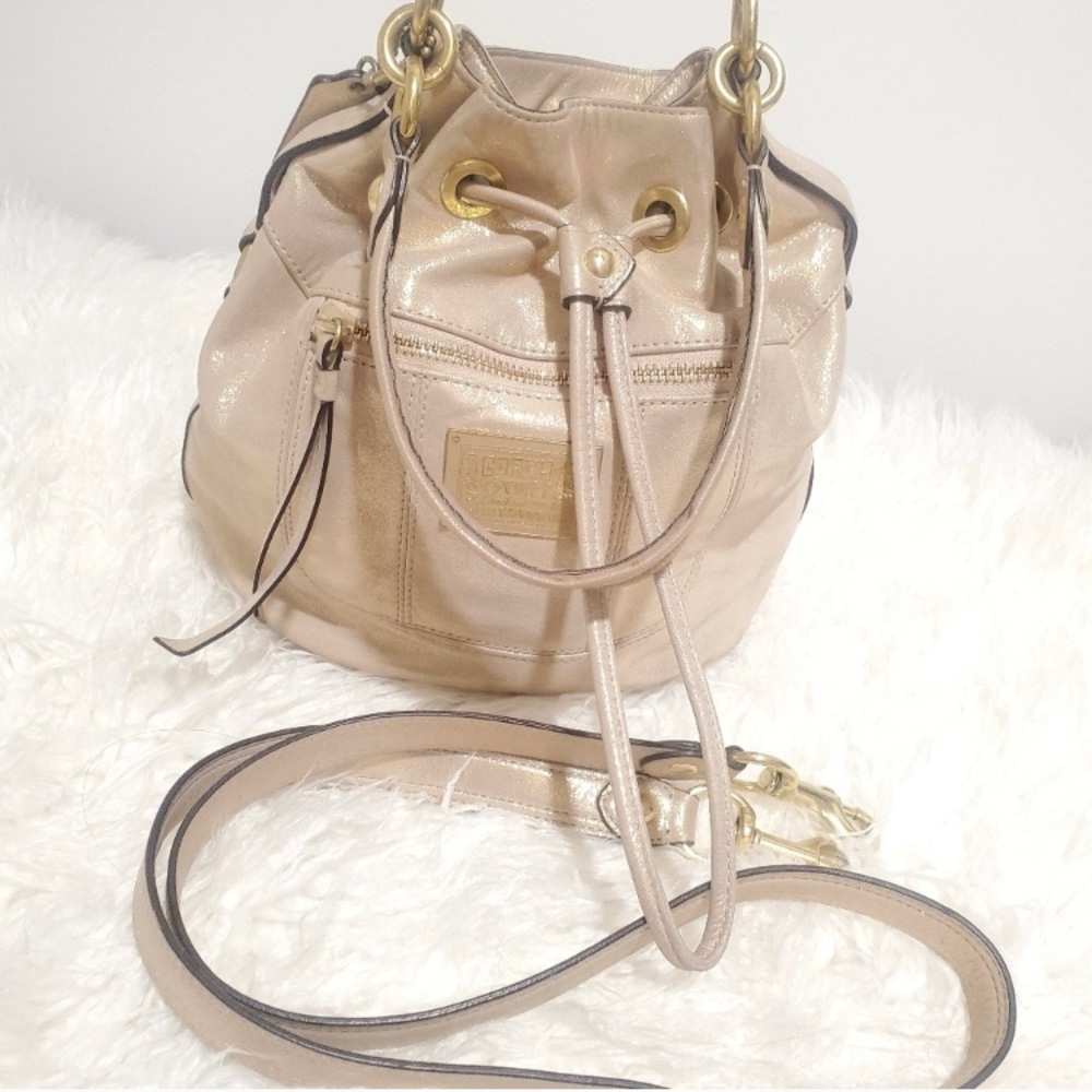 Gold shimmer coach poppy bucket purse 👜